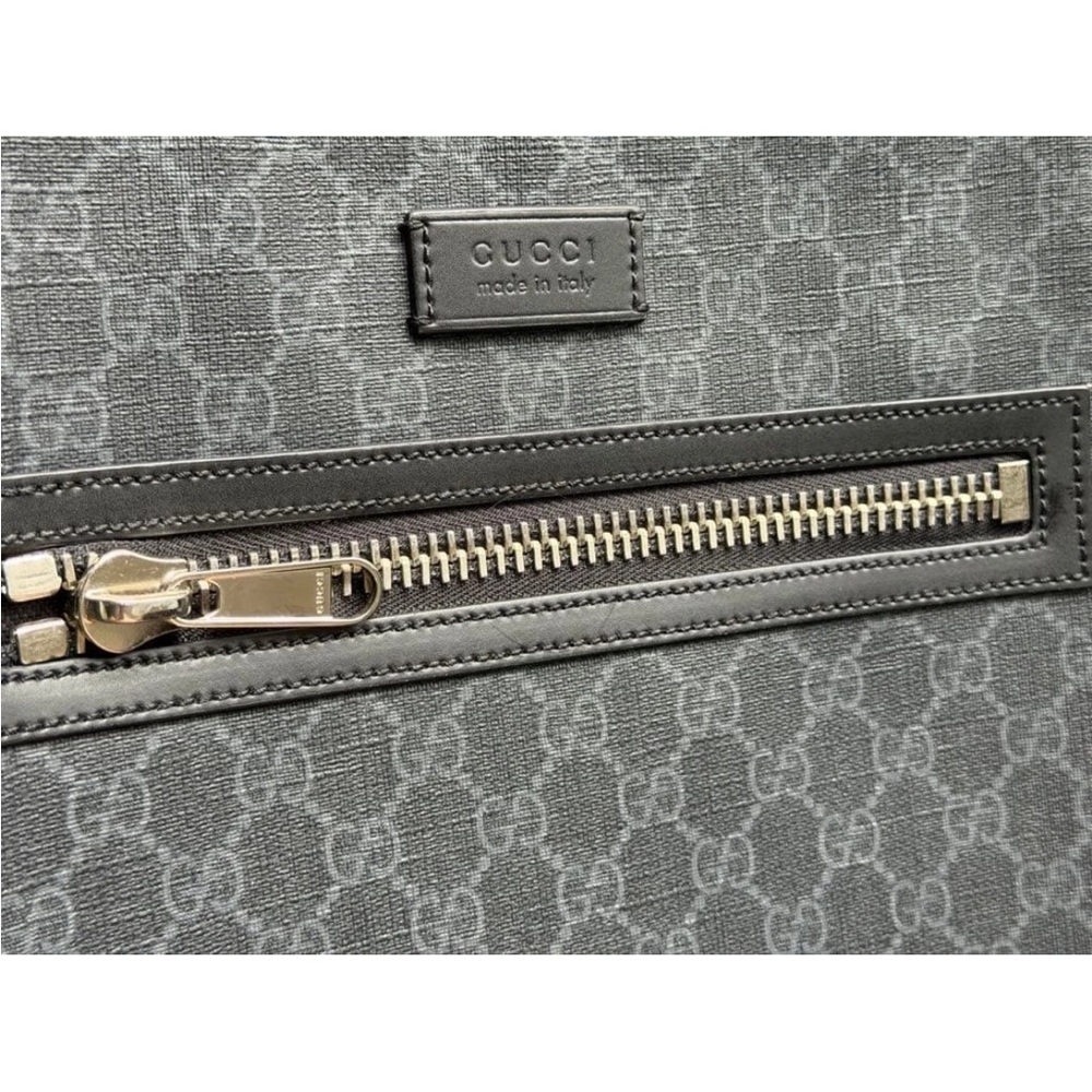 Gucci Gray Messenger Bag with Red and Blue Strap - Picture 5 of 13